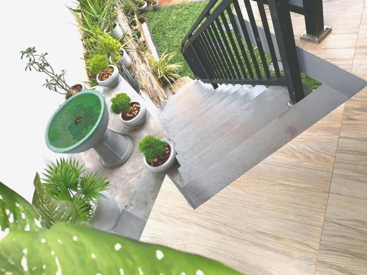 Villa Wismar Хикадува Екстериор снимка